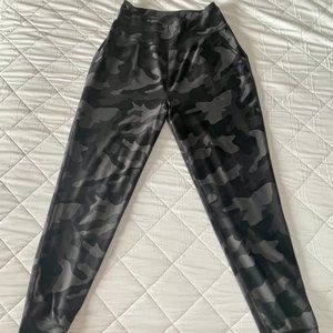 Old Navy Extra High-Waisted PowerSoft Joggers XL Tall